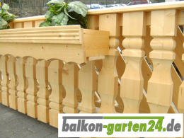 Balkonbretter aus Holz fuer Holzbalkon